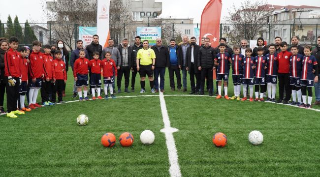 MAHALLEDE MAÇ VAR 23 NİSAN FUTBOL TURNUVASI MANİSA'DA BAŞLADI