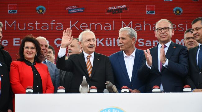 KILIÇDAROĞLU TURGUTLU'DA TEMEL ATMA TÖRENİNE KATILDI