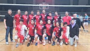 GENÇ VOLEYBOLCULARDAN ÇİFTE BAŞARI