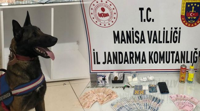 JANDARMA UYUŞTURUCU SATICILARININ PEŞİNİ BIRAKMIYOR