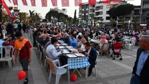 MHP VE ÜLKÜ OCAKLARI İFTARINA YOĞUN KATILIM