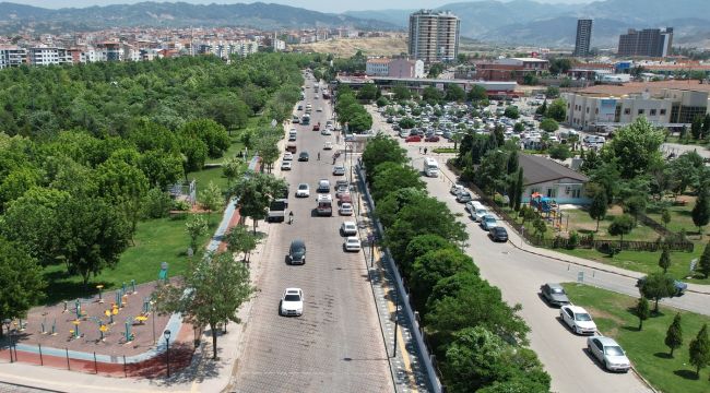 TRAFİĞİ RAHATLATAN ÇALIŞMA YAYALARI ENDİŞELENDİRİYOR!