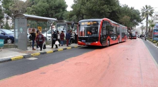 Bayramda Kırmızı Otobüsler ve Elektrikli Otobüsler Ücretsiz