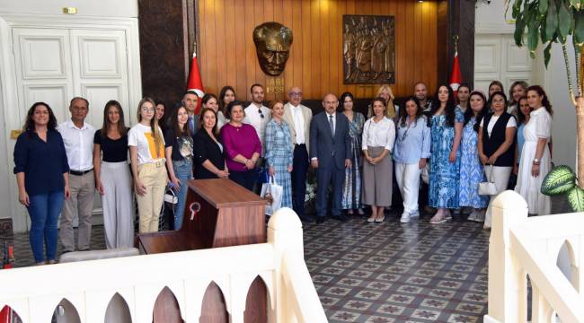 Sırbistanlı Kursiyerlerden Vali Karadeniz’e Ziyaret