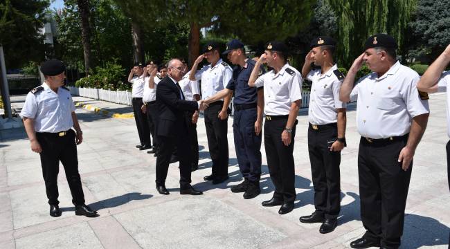 Vali Karadeniz’den İl Jandarma Komutanlığı’na Ziyaret