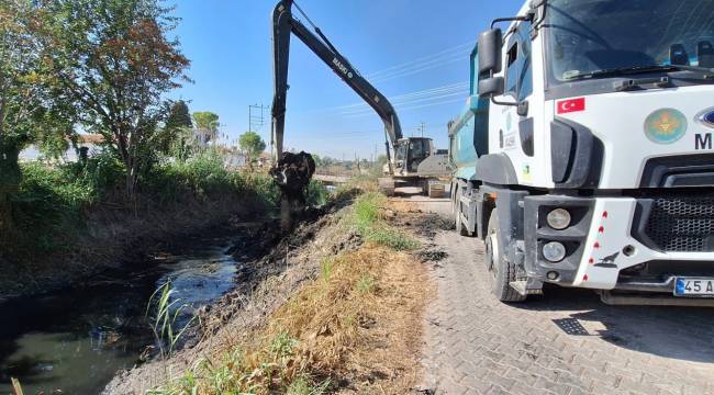 Yeniköy Mahallesi’nde dereler temizlendi