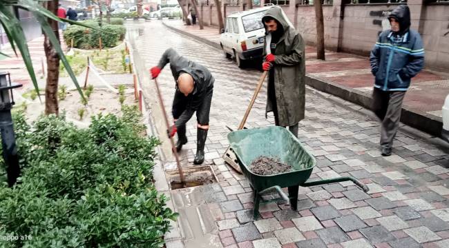 Büyükşehir ve MASKİ, Fırtına ve Yağışta 1.249 Noktada Çalışma Yürüttü