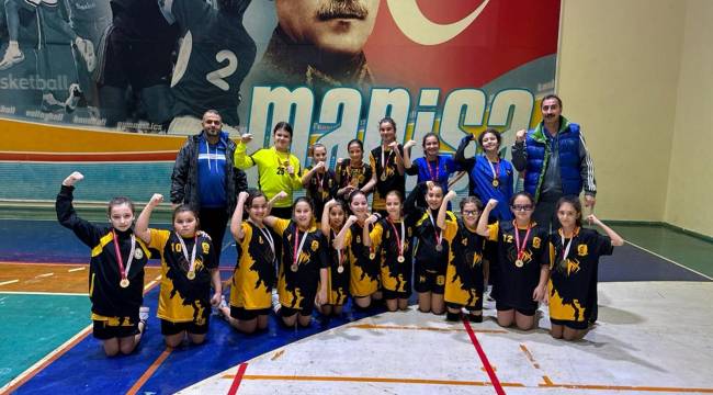 Manisa’da okul sporları küçükler hentbol müsabakaları sona erdi