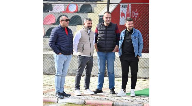 TURGUTLUSPOR YÖNETİCİLERİNDEN OYUNCULARA TAM DESTEK