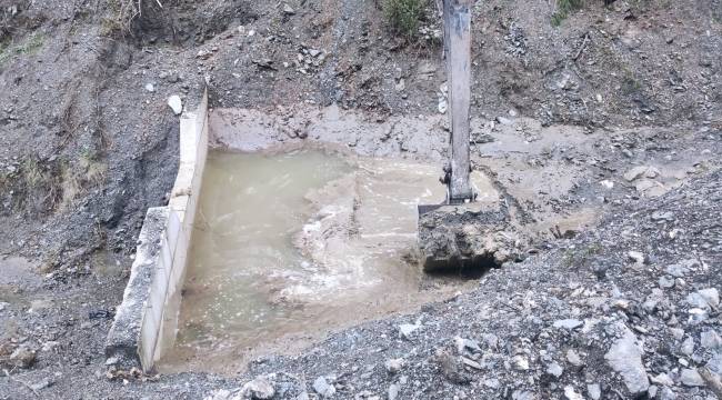 Uncubozköy’de Biriktirme Havuzları Temizlendi