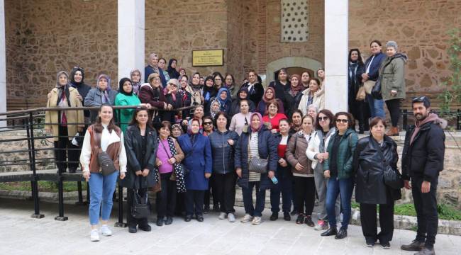 Akhisarlı Kadınlar Manisa’yı Gezdi