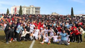 Ege Derbisinde Gülen Taraf Turgutluspor:1-0