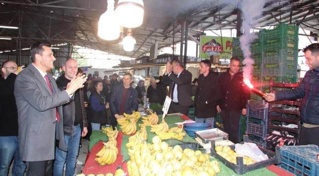 Ferdi Zeyrek'ten Turgutlu'ya Çarşamba Pazarı Müjdesi