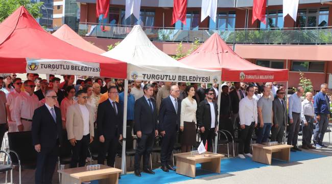 TURGUTLU’DA İLK KEZ DÜZENLENEN BİLİM VE BAHAR ŞENLİKLERİ ETKİNLİKLERLE BAŞLADI