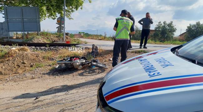 Turgutlu’da Motosiklet Trenle Çarpıştı: 1 Yaralı