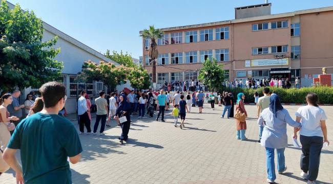 Turgutlu'da YKS heyecanı başladı