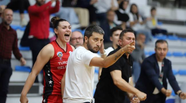 Kadın Basketbol Takımında Teknik Ekip İle Yola Devam