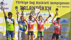 Manisalı Bisikletçiler Erzurum’da Madalyaları Topladı