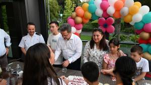 Vali Ünlü Koruma Altındaki Çocukların Doğum Günü Etkinliğine Katıldı