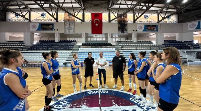 Turgutlu Belediyespor Kadın Voleybol Takımı Antrenmanlara Başladı