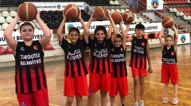 Turgutlu Belediyesi Basketbol Kurs Kayıtları Devam Ediyor