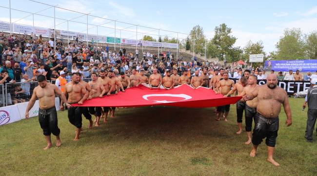 Turgutlu Belediyesi Güreş Severlere Kırkpınar Havası Yaşattı 