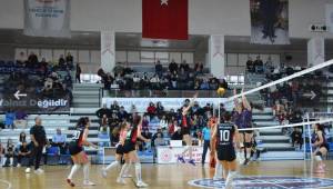 Turgutlu Belediyesi Kadın Voleybol Takımı Sezonu Deplasmanda Açacak