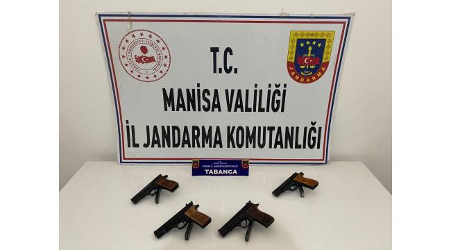 Manisa'da Kaçak Silah Operasyonu: 9 Tabanca ve 278 Mermi Ele Geçirildi