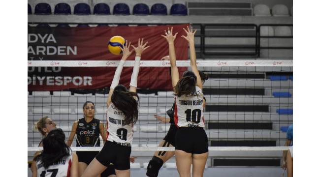 Filede Galip Turgutlu Belediyesi Kadın Voleybol Takımı Oldu