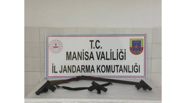 Manisa'da Ruhsatsız Silah Ele Geçirildi