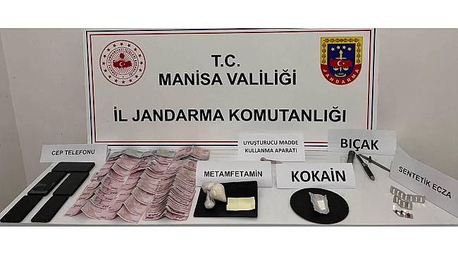 Manisa'da Uyuşturucu Operasyonu: 3 Şüpheli Yakalandı