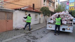 Turgutlu Belediyesi, Kış Aylarında İhtiyaç Sahibi Ailelere Yardım Eli Uzatıyor