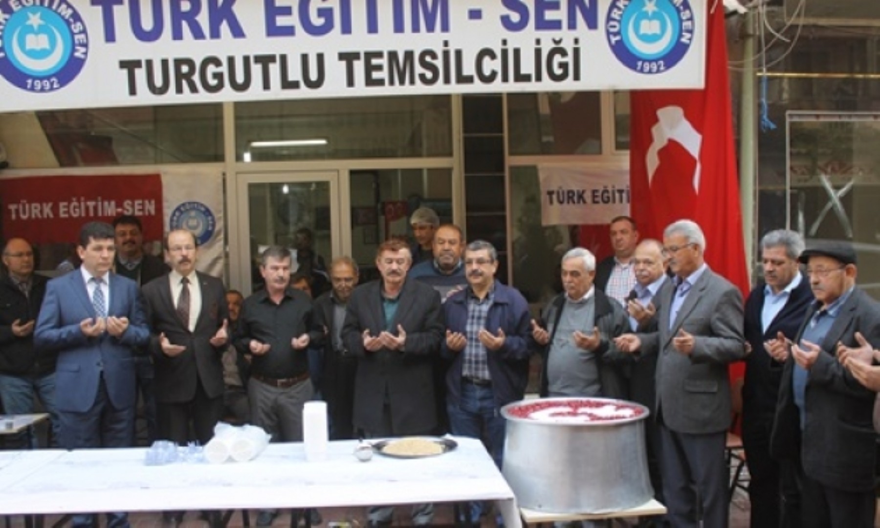 Türk Eğitim-sen'den Geleneksel Aşure