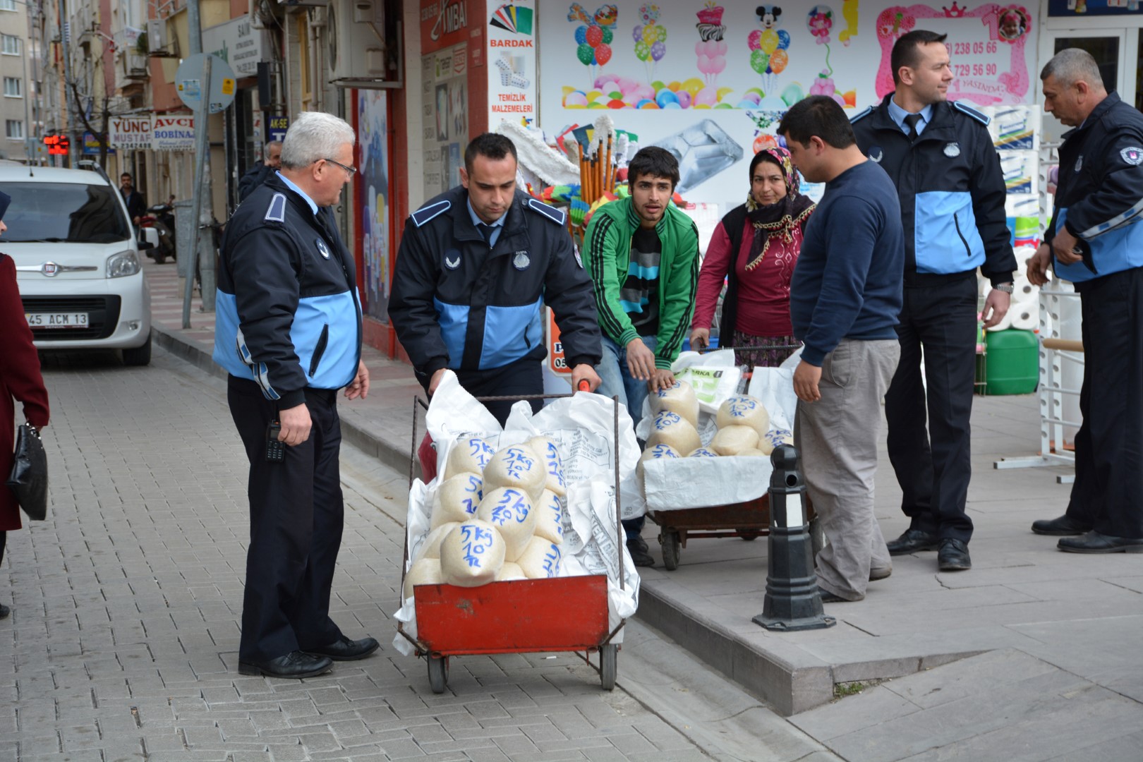 şehzadeler ’de Seyyara Geçit Yok