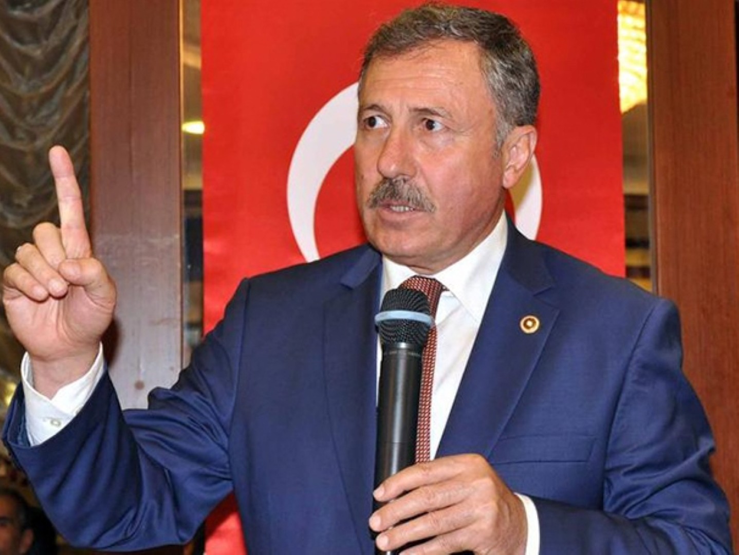 özdağ; “terörün Başı Ezilmelidir”